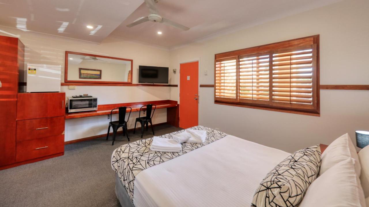 Across Country Motor Inn ดับโบ ภายนอก รูปภาพ