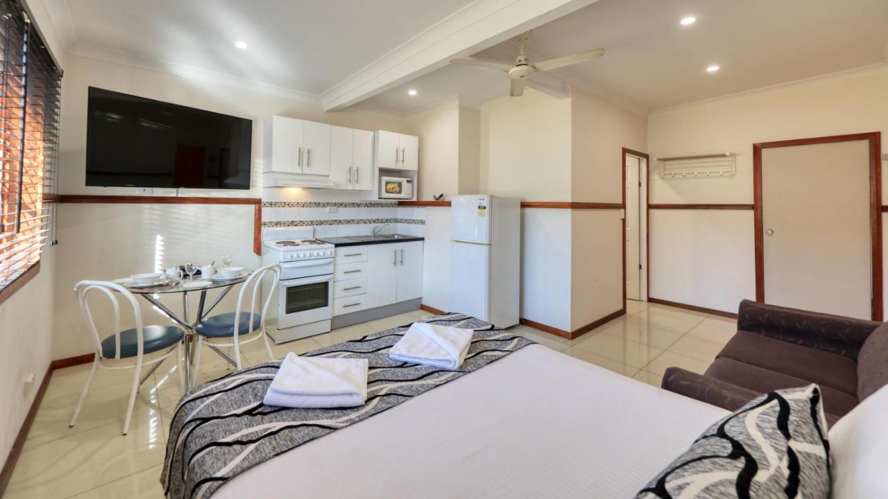 Across Country Motor Inn ดับโบ ภายนอก รูปภาพ
