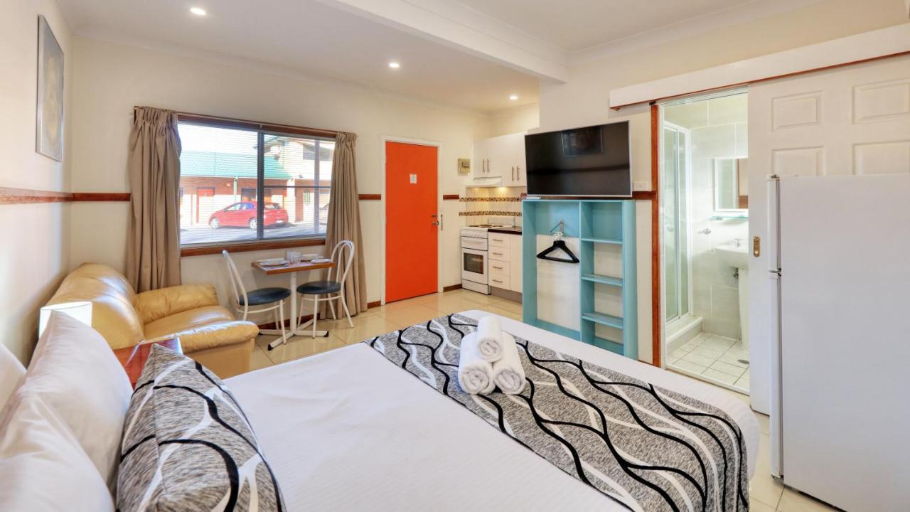 Across Country Motor Inn ดับโบ ภายนอก รูปภาพ